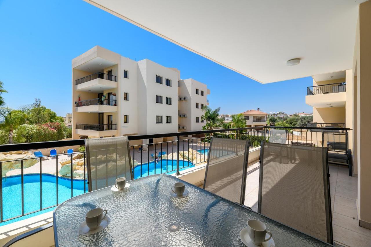 Mediterranean Sunrise Complex 보로클리니 외부 사진